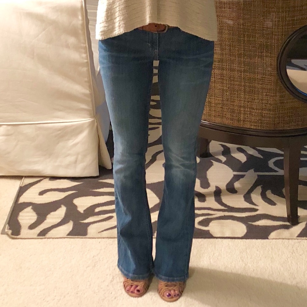Levi’s Jeans with embroidery detail